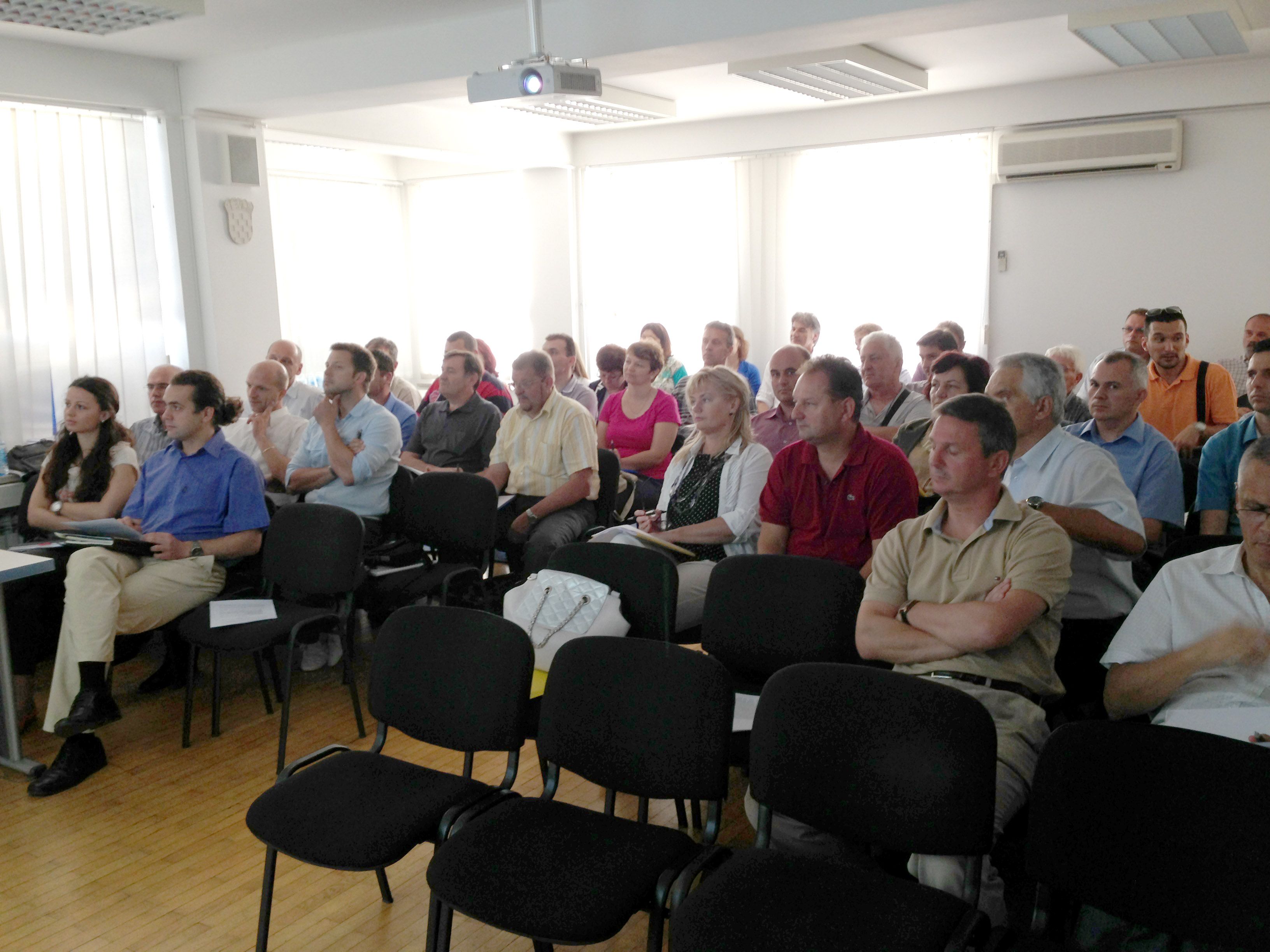 Fotografija sa sastanka s predstavnicima operatora plinskog distribucijskog sustava 8. srpnja 2013.